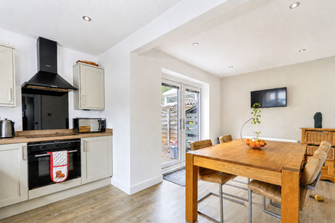 3 bed Semi-Detached for sale Image 5