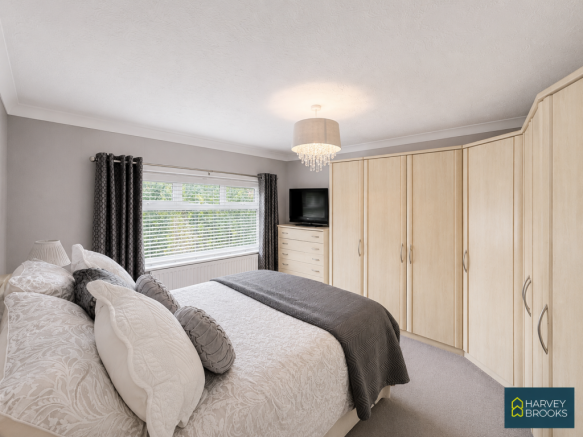 3 bed Semi-Detached for sale Image 12