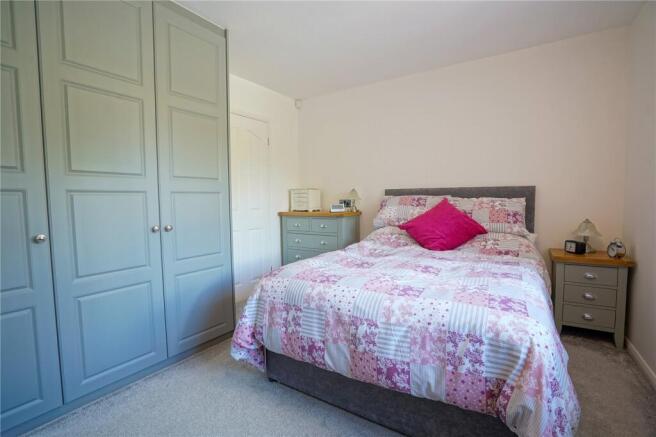 3 bed Bungalow for sale Image 11