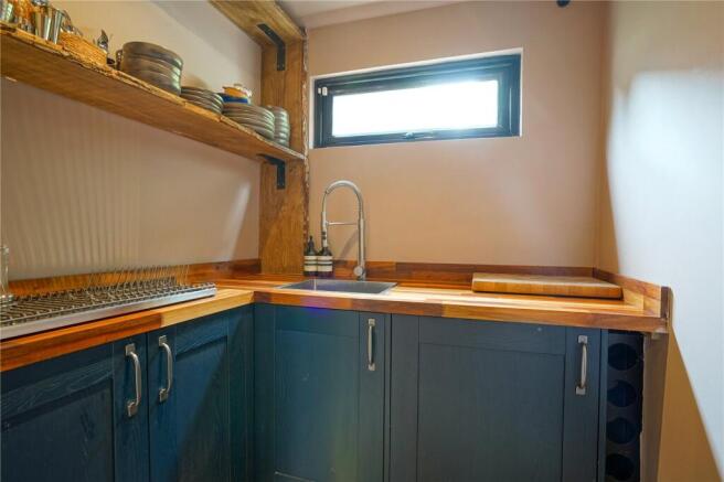 2 bed Terraced for sale Image 8