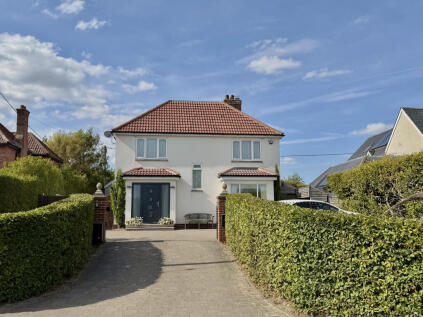 Devizes Road, Upavon, SN9 6ED
