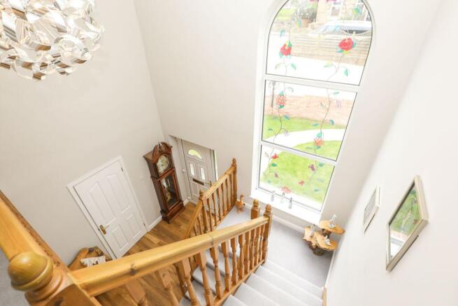 4 bed Detached for sale Image 11