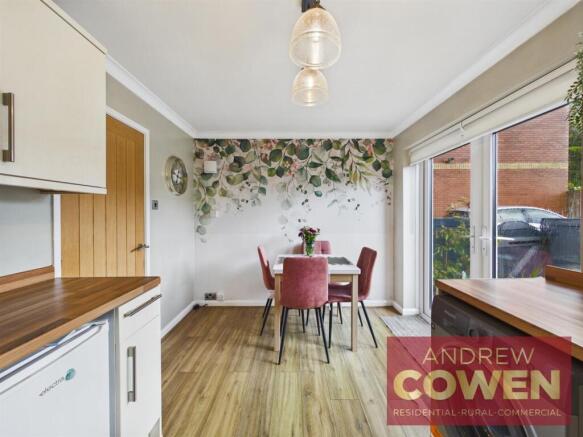 2 bed Semi-Detached for sale Image 7
