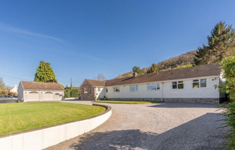 Bath Road, Upper Langford