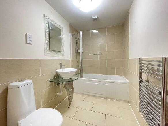 1 bed Apartment to rent Image 7