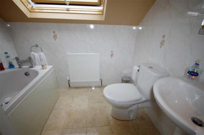 EN SUITE