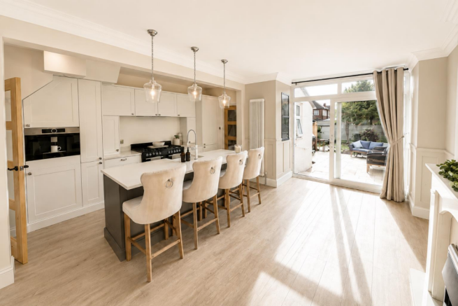 3 bed Semi-Detached for sale Image 10