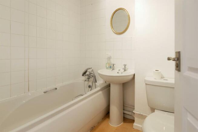 Bathroom.jpg