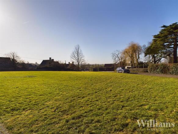 CAM01579G0-PR0005-STILL002.jpg
