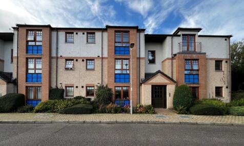 74 Cambrai Court, Station Road, Dingwall