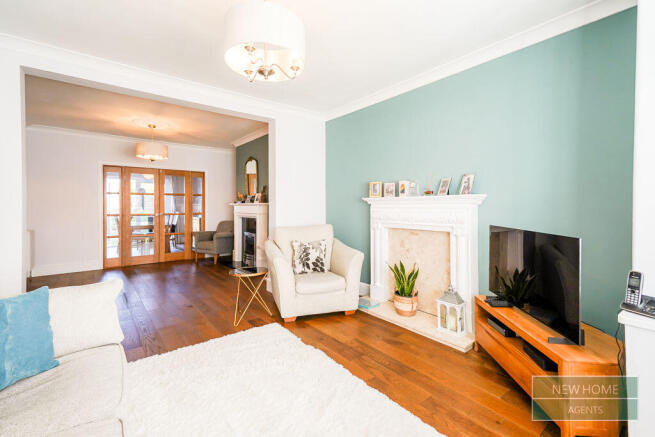 3 bed Semi-Detached for sale Image 8