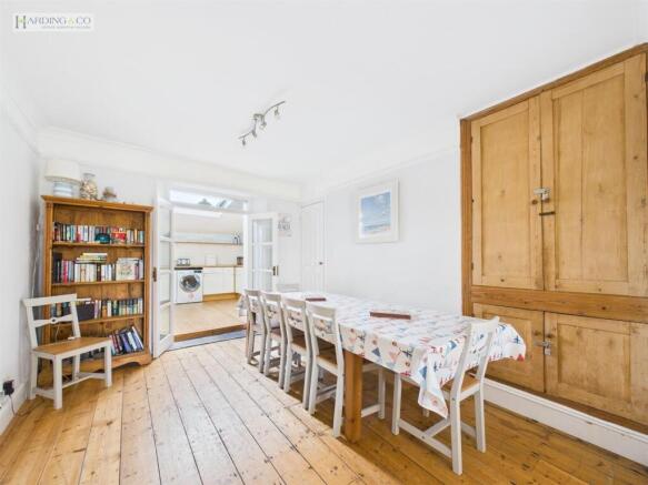Dining room.jpg