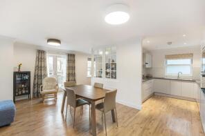 Flat 3, 8 Kensington Court, Kemerton Road, Beckenham BR3 6NJ