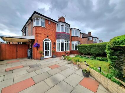 Briarlands Avenue, Sale, M33