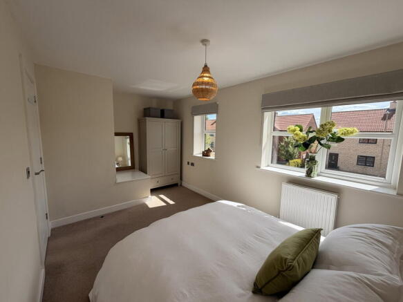 2 bed Town House for sale Image 10