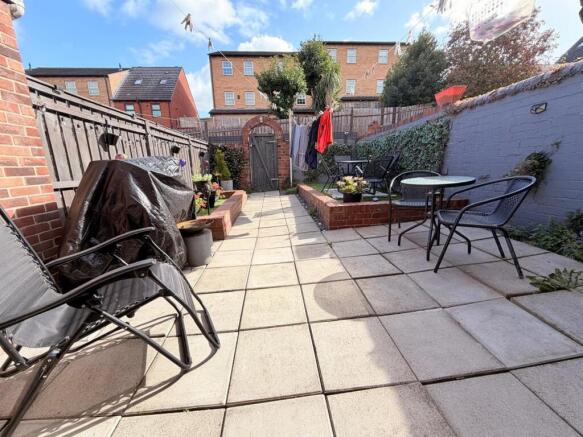 2 bed Terraced for sale Image 5