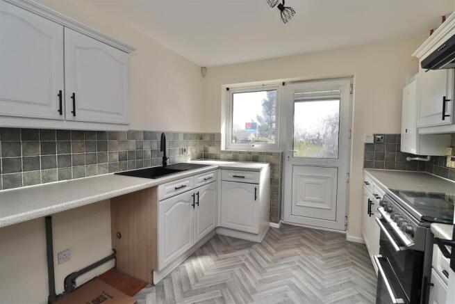 3 bed Detached Bungalow for sale Image 7