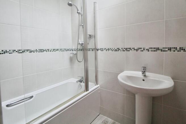 3 bed Terraced for sale Image 12