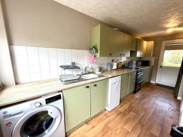 3 bed Town House for sale Image 9
