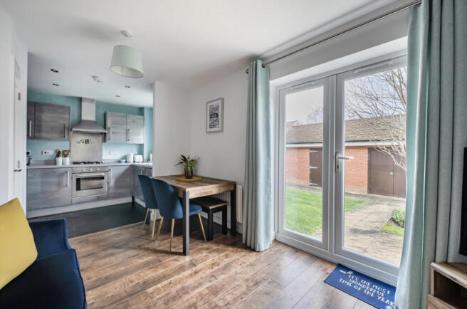 1409097-3-698a0da...