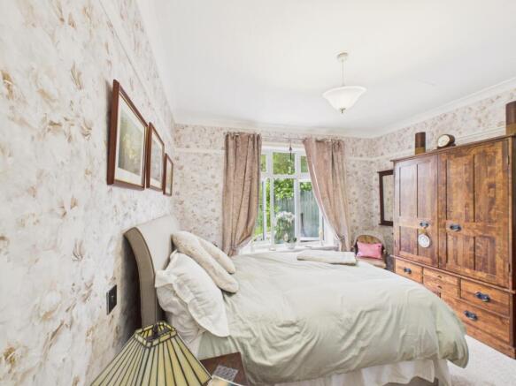 3 bed Semi-Detached for sale Image 11