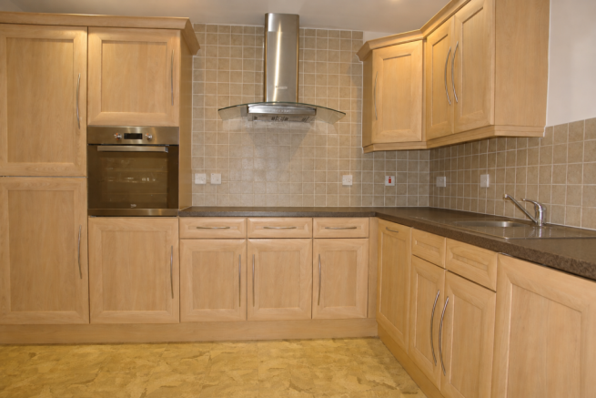 2 bed Apartment for sale Image 3