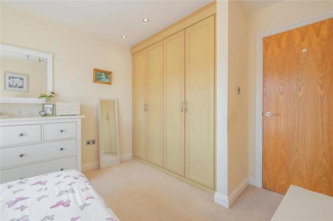 2 bed Apartment for sale Image 9