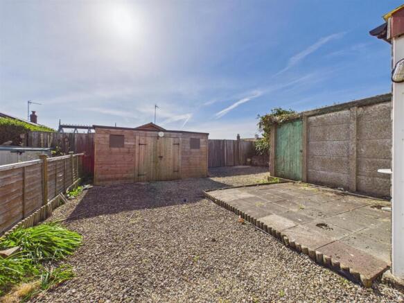 2 bed Semi-Detached Bungalow for sale Image 10