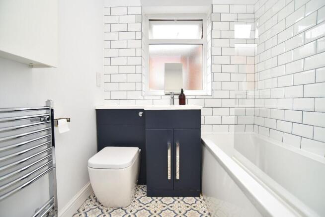 3 bed Terraced for sale Image 10