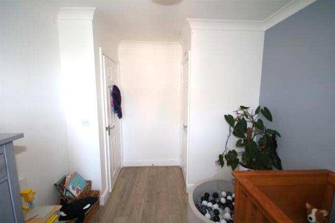 Bedroom 3b.JPG