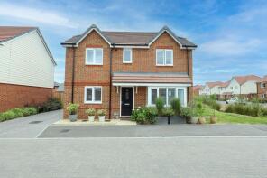 49, Goldcrest Drive, Sayers Common BN6 9EH