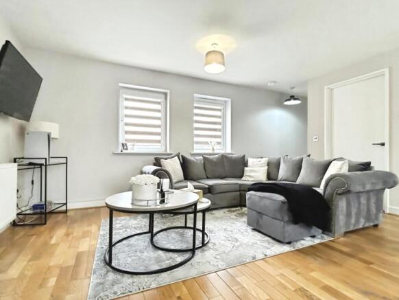 1 bed Flat for sale Image 8