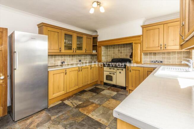 Kitchen image 2