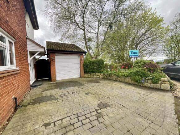 Detached Garage