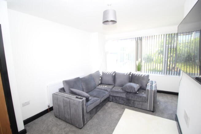 4 bed Semi-Detached for sale Image 7