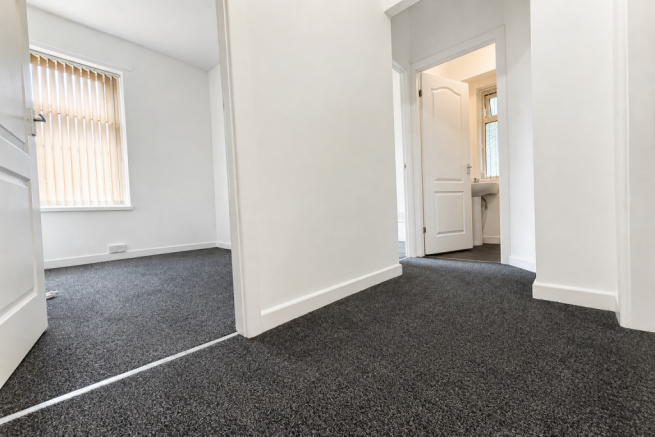 3 bed Terraced for sale Image 12