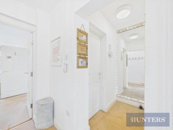 1 bed Flat for sale Image 9