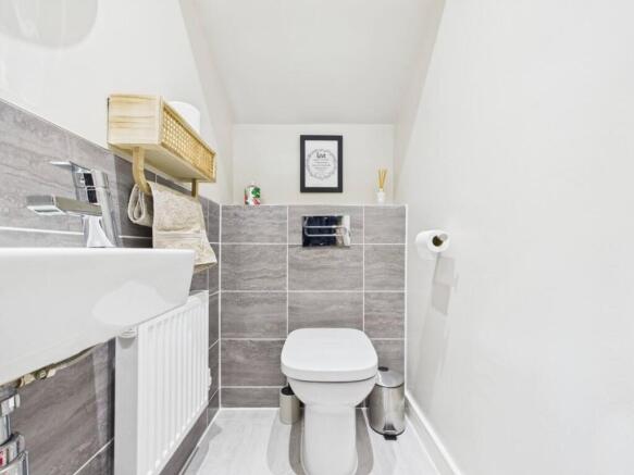 3 bed Semi-Detached for sale Image 10