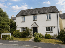 41, Grenville Close, St. Austell PL26 7DL