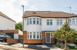 4, Albemarle Road, East Barnet, Barnet EN4 8EG