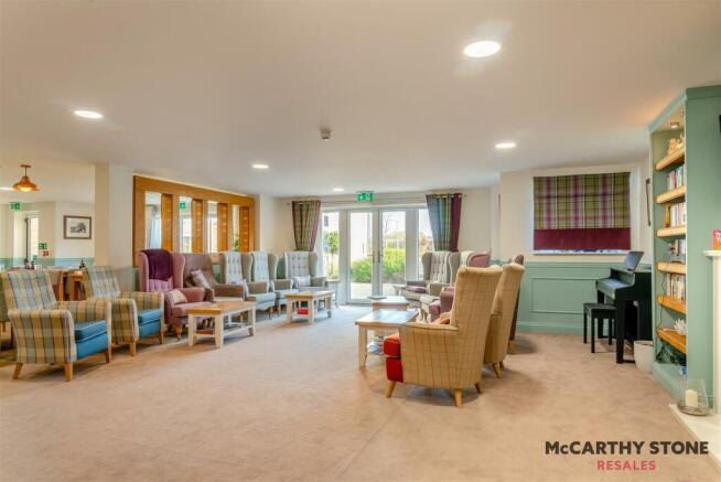 8628071-interior01.jpg