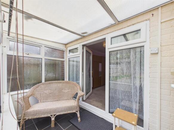 1 bed Semi-Detached Bungalow for sale Image 12