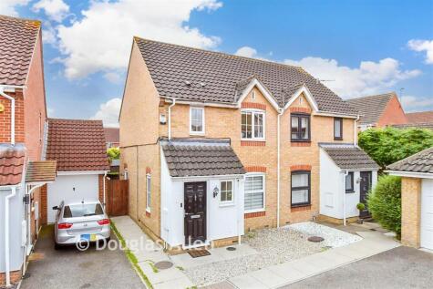 Sark Grove, Wickford, Essex