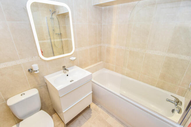 1 bed Ground Flat for sale Image 7