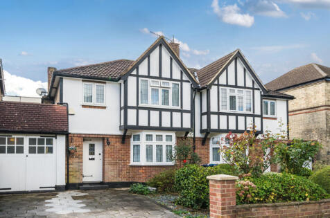 Leicester Road, Barnet, EN5