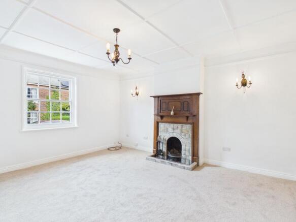 3 bed Terraced for sale Image 9