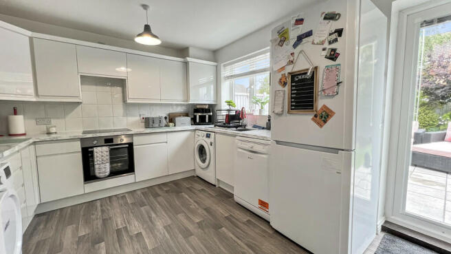 Kitchen/dining ro...