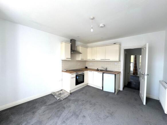 Living room Kitchen 