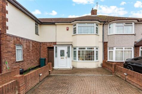 Esmond Close, Rainham, RM13