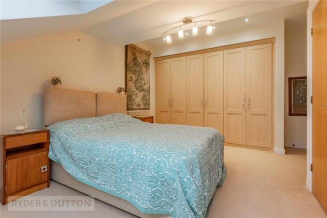 2 bed Apartment for sale Image 6
